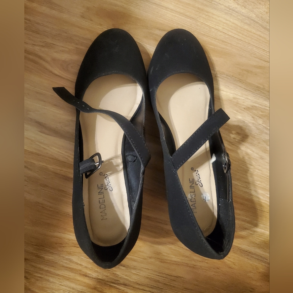Madeline Stuart size 8.5 black heels